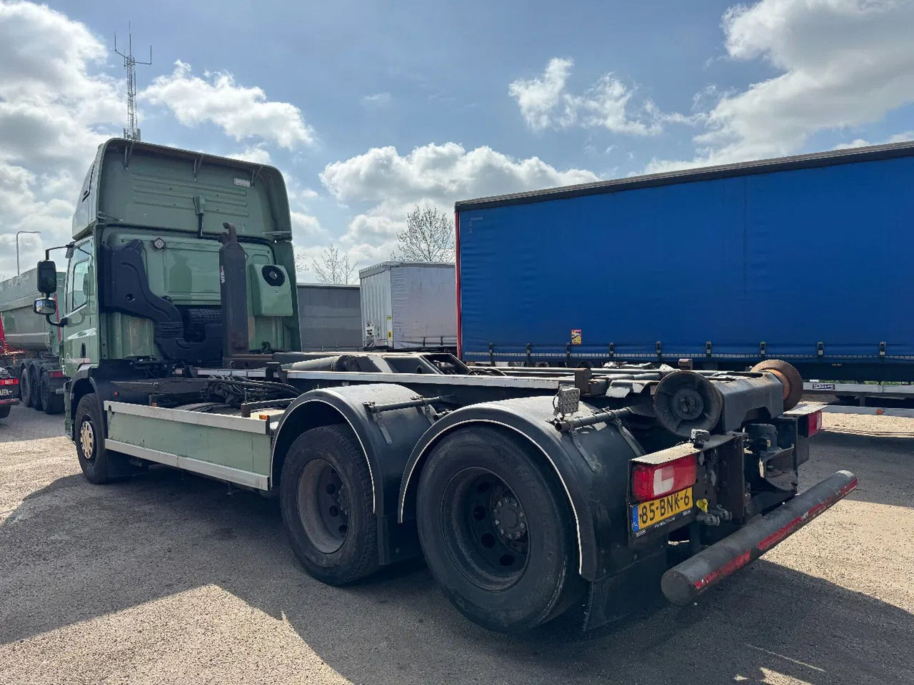 Caminhão polibenne DAF CF 450 6X2 EURO 6 VDL 21T HOOK LIFTING AXLE: foto 11