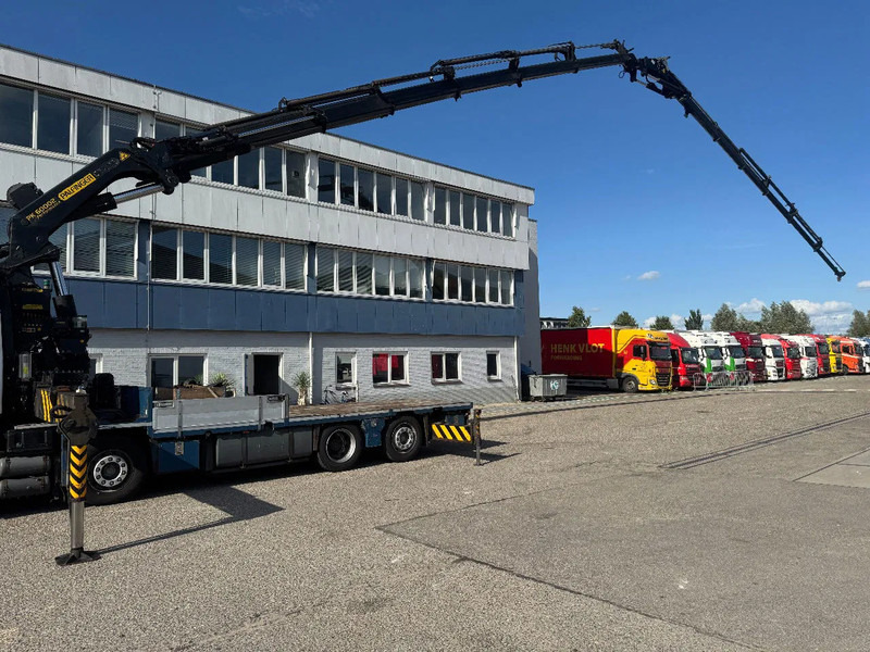 DAF CF 85.410 8X2 EURO 5 PALFINGER PK60002 + FLY JIB + REMOTE + TWISTLOCKS - Caminhão grua: foto 4 DAF CF 85.410 8X2 EURO 5 PALFINGER PK60002 + FLY JIB + REMOTE + TWISTLOCKS - Caminhão grua: foto 4
