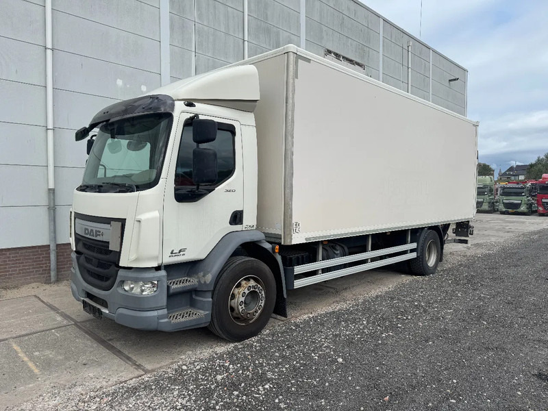 DAF LF 320 4X2 EURO 6 DHOLLANDIA LIFT BOX - Caminhão furgão: foto 1 DAF LF 320 4X2 EURO 6 DHOLLANDIA LIFT BOX - Caminhão furgão: foto 1