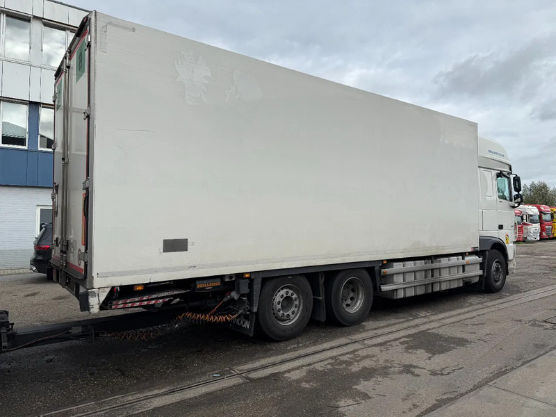 DAF XF 480 6X2 + 2 AXLE HANGER + TRS COOLING + DHOLLANDIA LIFT (2x) - Caminhão frigorífico: foto 4 DAF XF 480 6X2 + 2 AXLE HANGER + TRS COOLING + DHOLLANDIA LIFT (2x) - Caminhão frigorífico: foto 4