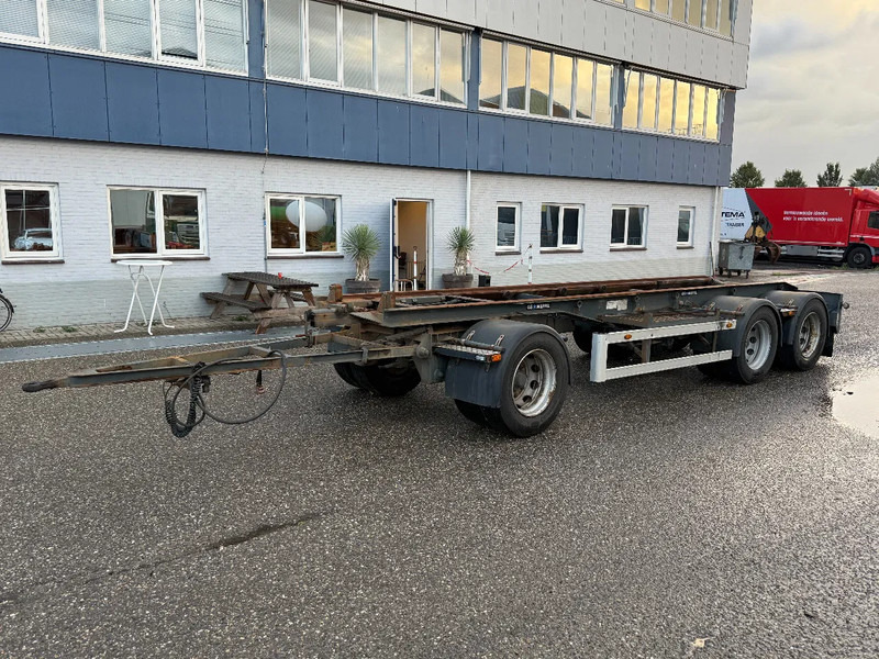 GS 3 AXLE - SAF + LIFTING AXLE - Reboque transportador de contêineres/ Caixa móvel: foto 1 GS 3 AXLE - SAF + LIFTING AXLE - Reboque transportador de contêineres/ Caixa móvel: foto 1