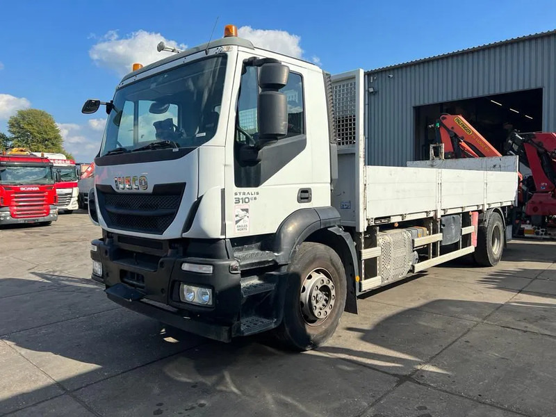 Iveco Stralis 310 PALFINGER PK14002 - MOTOR DEFECT - Camião de caixa aberta/ Plataforma, Caminhão grua: foto 1 Iveco Stralis 310 PALFINGER PK14002 - MOTOR DEFECT - Camião de caixa aberta/ Plataforma, Caminhão grua: foto 1