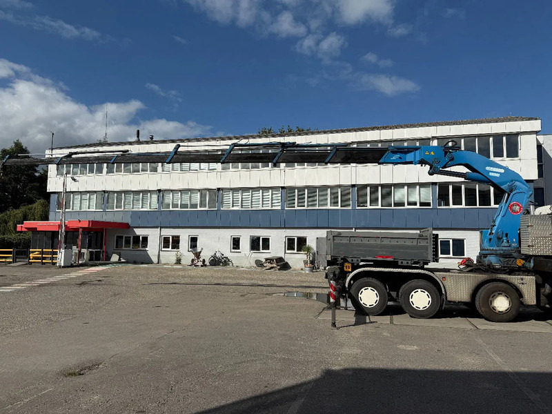 MAN 33.463 33-463 8x4 met 62 effer kraan 6x uitschuifbaar - Caminhão grua: foto 3 MAN 33.463 33-463 8x4 met 62 effer kraan 6x uitschuifbaar - Caminhão grua: foto 3