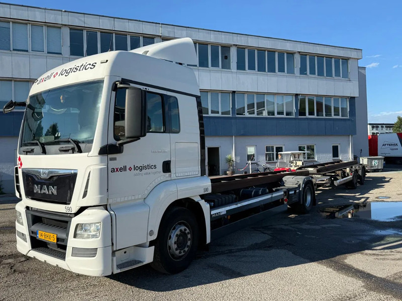 MAN TGS 18.420 EURO 6 + KRONE 2 AXLE + 2x DHOLLANDIA LIFT - Caminhão transportador de contêineres/ Caixa móvel: foto 1 MAN TGS 18.420 EURO 6 + KRONE 2 AXLE + 2x DHOLLANDIA LIFT - Caminhão transportador de contêineres/ Caixa móvel: foto 1