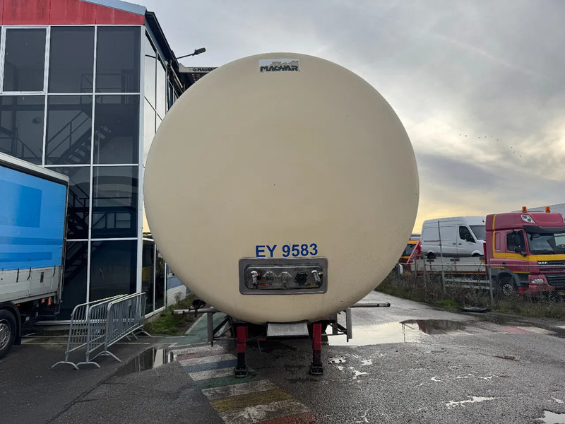 Magyar 3 COMPARTIMENTS BPW AXLES - Semirreboque tanque: foto 2 Magyar 3 COMPARTIMENTS BPW AXLES - Semirreboque tanque: foto 2