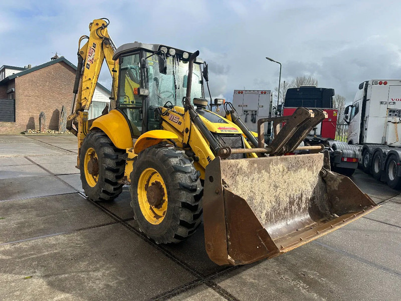 New Holland LB115B, CE, 240 MM MULTI PURPOSE LOADER BUCKET, 800 MM BACHOE DIGGING BUCKET, FLIP OVER FORKS, AIR CONDITIONER - Retroescavadeira: foto 5 New Holland LB115B, CE, 240 MM MULTI PURPOSE LOADER BUCKET, 800 MM BACHOE DIGGING BUCKET, FLIP OVER FORKS, AIR CONDITIONER - Retroescavadeira: foto 5