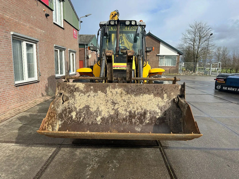 New Holland LB115B, CE, 240 MM MULTI PURPOSE LOADER BUCKET, 800 MM BACHOE DIGGING BUCKET, FLIP OVER FORKS, AIR CONDITIONER - Retroescavadeira: foto 4 New Holland LB115B, CE, 240 MM MULTI PURPOSE LOADER BUCKET, 800 MM BACHOE DIGGING BUCKET, FLIP OVER FORKS, AIR CONDITIONER - Retroescavadeira: foto 4