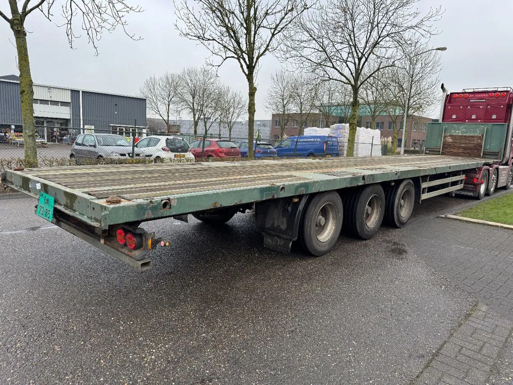 Pacton 3 AXLE BPW + TWISLOCKS - Semi-reboque plataforma/ Caixa aberta: foto 4 Pacton 3 AXLE BPW + TWISLOCKS - Semi-reboque plataforma/ Caixa aberta: foto 4