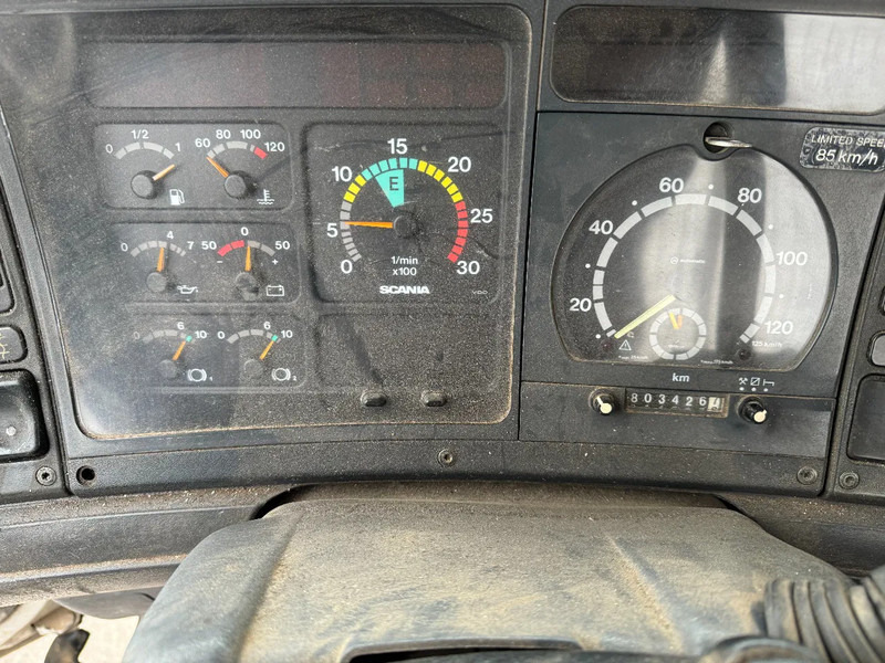 Camião de caixa aberta/ Plataforma, Caminhão grua Scania P124-360 6X4 EURO 2 HIAB 200 C-5 ALL 2000: foto 19