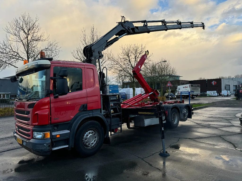 Scania P320 6X2 - EURO 6 + HIAB XS 144 HIPRO + REMOTE + - Caminhão polibenne, Caminhão grua: foto 1 Scania P320 6X2 - EURO 6 + HIAB XS 144 HIPRO + REMOTE + - Caminhão polibenne, Caminhão grua: foto 1