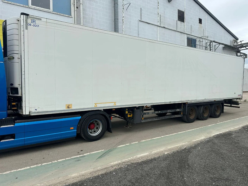 Schmitz Cargobull Schmitz Cargobull PRICES FROM €6950 TO €8950,- 40 X CARRIER 1850 MT D/E SAF AXELS - Semireboque frigorífico: foto 2 Schmitz Cargobull Schmitz Cargobull PRICES FROM €6950 TO €8950,- 40 X CARRIER 1850 MT D/E SAF AXELS - Semireboque frigorífico: foto 2