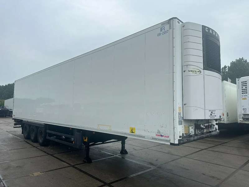 Schmitz Cargobull Schmitz Cargobull PRICES FROM €6950 TO €8950,- 40 X CARRIER 1850 MT D/E SAF AXELS - Semireboque frigorífico: foto 2 Schmitz Cargobull Schmitz Cargobull PRICES FROM €6950 TO €8950,- 40 X CARRIER 1850 MT D/E SAF AXELS - Semireboque frigorífico: foto 2