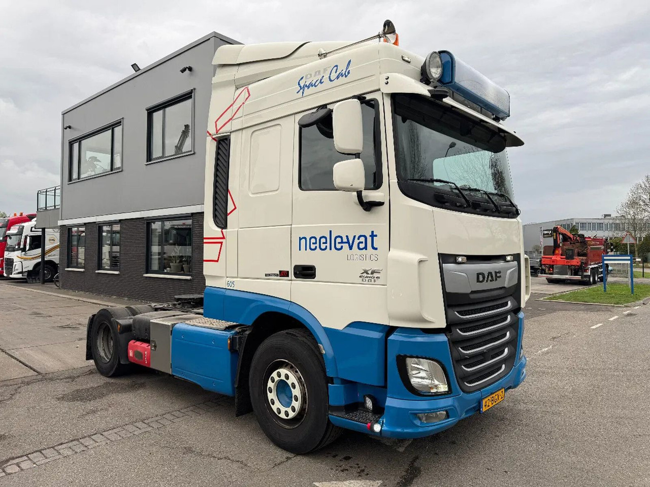 DAF XF 440 4X2 EURO 6 SPACE CAB FRIDGE AIRCO - Tractor: foto 3 DAF XF 440 4X2 EURO 6 SPACE CAB FRIDGE AIRCO - Tractor: foto 3