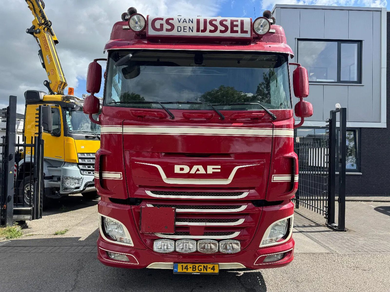 DAF XF 440 4X2 - EURO 6 + TÜV 03-2026 - Tractor: foto 2 DAF XF 440 4X2 - EURO 6 + TÜV 03-2026 - Tractor: foto 2