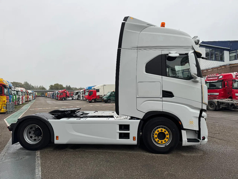 Iveco S-WAY 460 4X2 EURO 6 SKIRTS DOUBLE TANK - Tractor: foto 4 Iveco S-WAY 460 4X2 EURO 6 SKIRTS DOUBLE TANK - Tractor: foto 4