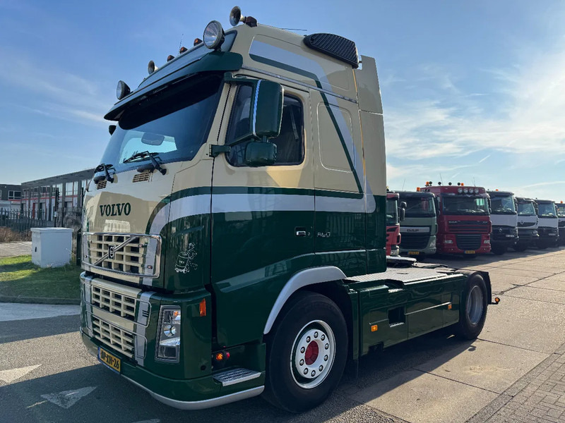 Volvo FH 16.550 4X2 - EURO 3 + FULL SPOILER + MANUAL GEAR - Tractor: foto 1 Volvo FH 16.550 4X2 - EURO 3 + FULL SPOILER + MANUAL GEAR - Tractor: foto 1