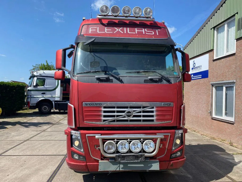 Volvo FH 16.700 FH16-700 8X4 140 TON FULL STEEL - Tractor: foto 3 Volvo FH 16.700 FH16-700 8X4 140 TON FULL STEEL - Tractor: foto 3