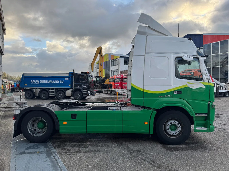 Volvo FM 420 4X2 EURO 6 SKIRTS AUTOMATIC - Tractor: foto 4 Volvo FM 420 4X2 EURO 6 SKIRTS AUTOMATIC - Tractor: foto 4