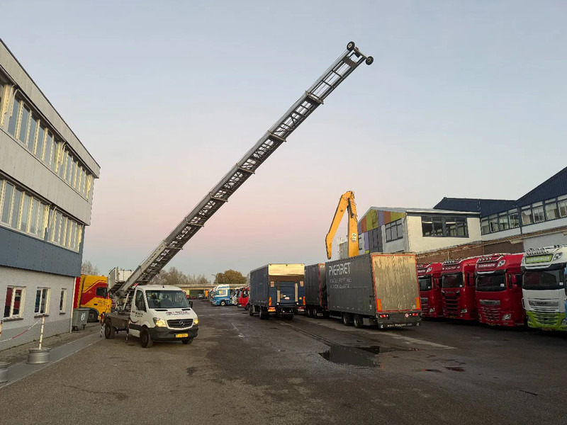 Mercedes-Benz Sprinter 314 EURO 6 PAUS 31 WH-M 2017 ONLY 528 HOURS - Veículo comercial: foto 3 Mercedes-Benz Sprinter 314 EURO 6 PAUS 31 WH-M 2017 ONLY 528 HOURS - Veículo comercial: foto 3