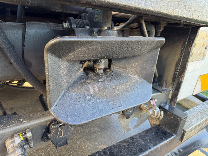 Camião de caixa aberta/ Plataforma, Caminhão grua Volvo FM 12.340 6X2 - EURO 3 + PALFINGER PK15002 + LIFT/STEERING AXLE: foto 17 Camião de caixa aberta/ Plataforma, Caminhão grua Volvo FM 12.340 6X2 - EURO 3 + PALFINGER PK15002 + LIFT/STEERING AXLE: foto 17