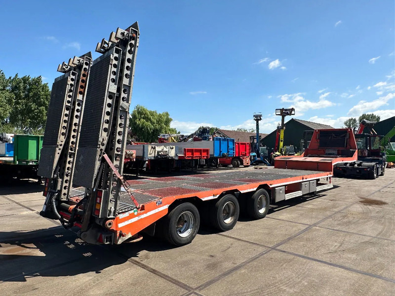 Zanner STL 45, 2 AXLE FORCED STEERING,LIFTING DECK, REMOTE CONTROL, WINCH, DUBBLE HYDRAULIC RAMPS - Semireboque baixa: foto 3 Zanner STL 45, 2 AXLE FORCED STEERING,LIFTING DECK, REMOTE CONTROL, WINCH, DUBBLE HYDRAULIC RAMPS - Semireboque baixa: foto 3
