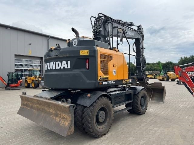 HYUNDAI HW170 ACR - Escavadeira de rodas: foto 4 HYUNDAI HW170 ACR - Escavadeira de rodas: foto 4