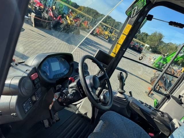 Carregadeira de rodas Hitachi ZW 180: foto 10