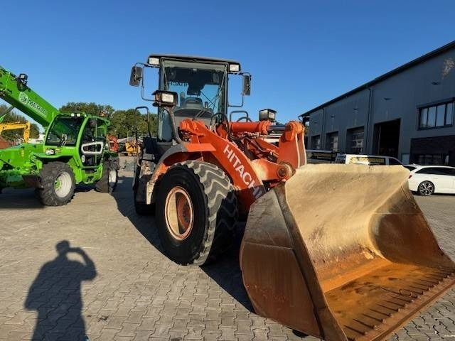 Hitachi ZW 180 - Carregadeira de rodas: foto 3 Hitachi ZW 180 - Carregadeira de rodas: foto 3