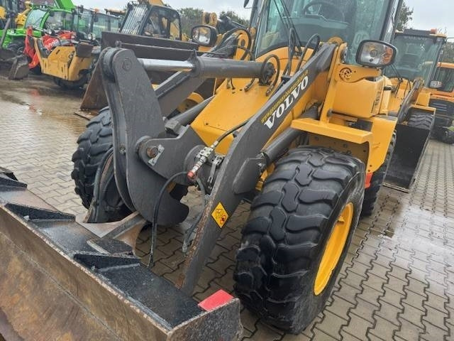 Volvo L 30 G  - Carregadeira de rodas: foto 4 Volvo L 30 G  - Carregadeira de rodas: foto 4