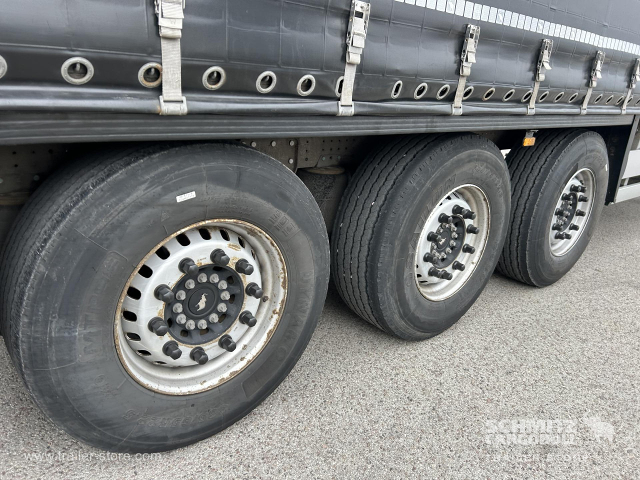 SCHMITZ Curtainsider Standard - Semi-reboque de lona: foto 5 SCHMITZ Curtainsider Standard - Semi-reboque de lona: foto 5