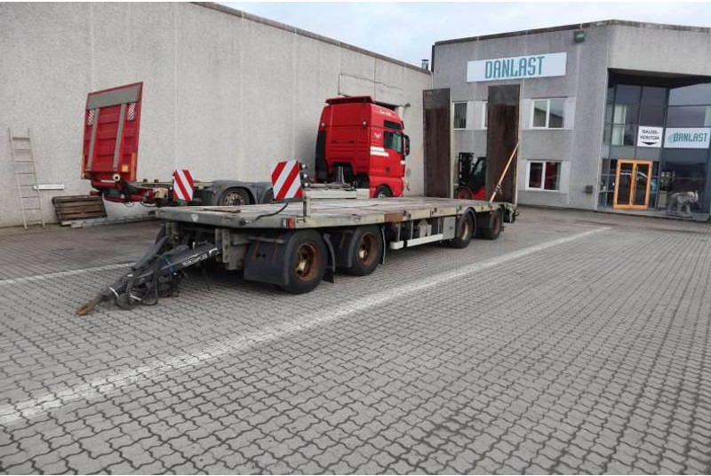 AMT Maschinetrailer/Maskinanhænger/Maschinenanhänger - Reboque baixa: foto 1 AMT Maschinetrailer/Maskinanhænger/Maschinenanhänger - Reboque baixa: foto 1
