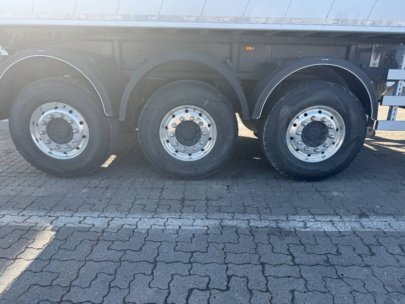 Locação de KEL-BERG 3-axle Tipper/Kipper/Tiptrailer 31 m³ KEL-BERG 3-axle Tipper/Kipper/Tiptrailer 31 m³: foto 10