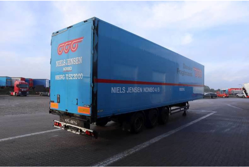 KEL-BERG 34 pl. MEGA Curtainsider/Planenaufliger/Gardintrai - Semireboque furgão: foto 3 KEL-BERG 34 pl. MEGA Curtainsider/Planenaufliger/Gardintrai - Semireboque furgão: foto 3