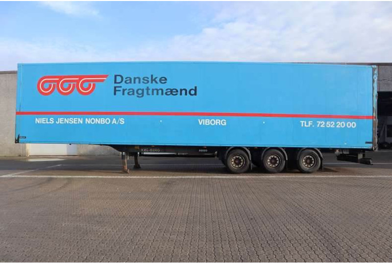 KEL-BERG 34 pl. MEGA Curtainsider/Planenaufliger/Gardintrai - Semireboque furgão: foto 5 KEL-BERG 34 pl. MEGA Curtainsider/Planenaufliger/Gardintrai - Semireboque furgão: foto 5