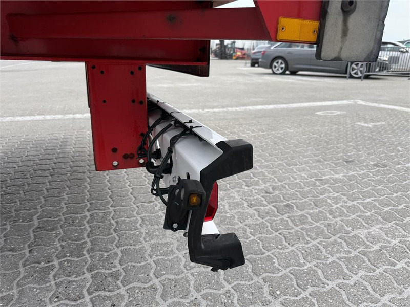 Semireboque furgão KEL-BERG Boxtrailer / Kofferauflieger / Bokstrailer: foto 12 Semireboque furgão KEL-BERG Boxtrailer / Kofferauflieger / Bokstrailer: foto 12