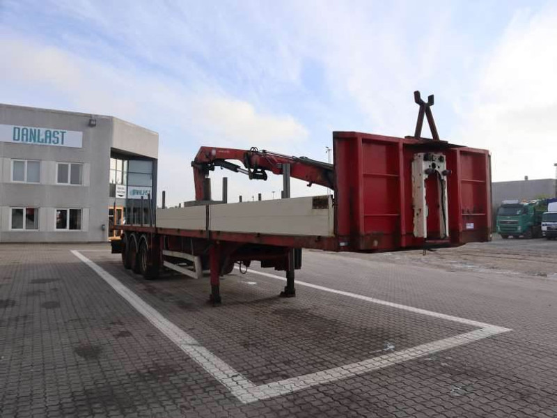 MTDK Cranetrailer/Kranauflieger/Krantrailer - Semi-reboque plataforma/ Caixa aberta: foto 2 MTDK Cranetrailer/Kranauflieger/Krantrailer - Semi-reboque plataforma/ Caixa aberta: foto 2