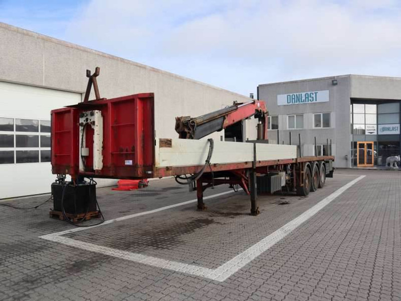MTDK Cranetrailer/Kranauflieger/Krantrailer - Semi-reboque plataforma/ Caixa aberta: foto 1 MTDK Cranetrailer/Kranauflieger/Krantrailer - Semi-reboque plataforma/ Caixa aberta: foto 1