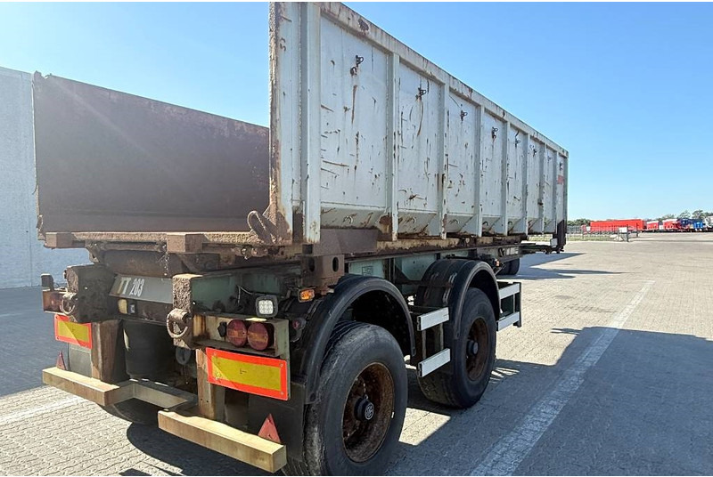 Pacton Containerchassis w. Steelbox / Stahlcontainer - Semireboque transportador de contêineres/ Caixa móvel: foto 3 Pacton Containerchassis w. Steelbox / Stahlcontainer - Semireboque transportador de contêineres/ Caixa móvel: foto 3