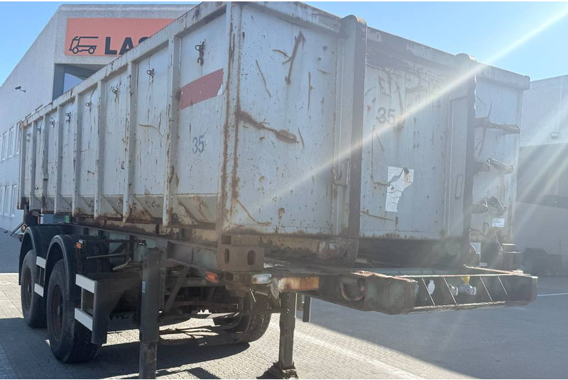 Pacton Containerchassis w. Steelbox / Stahlcontainer - Semireboque transportador de contêineres/ Caixa móvel: foto 1 Pacton Containerchassis w. Steelbox / Stahlcontainer - Semireboque transportador de contêineres/ Caixa móvel: foto 1