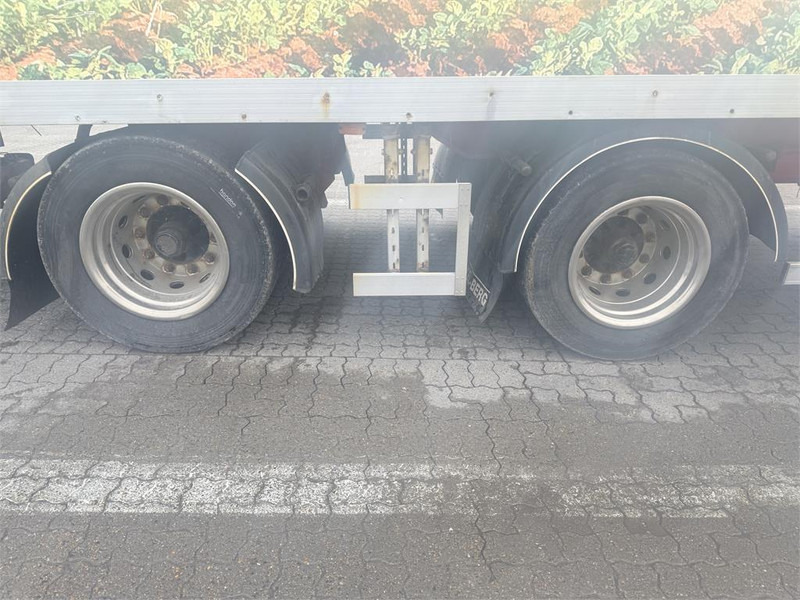 KEL-BERG 34 pl. - Semireboque: foto 4 KEL-BERG 34 pl. - Semireboque: foto 4