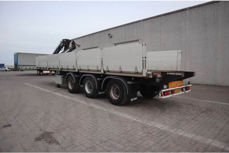 Van Hool Cranetrailer/Krantrailer/Kranauflieger - Semi-reboque plataforma/ Caixa aberta: foto 4 Van Hool Cranetrailer/Krantrailer/Kranauflieger - Semi-reboque plataforma/ Caixa aberta: foto 4
