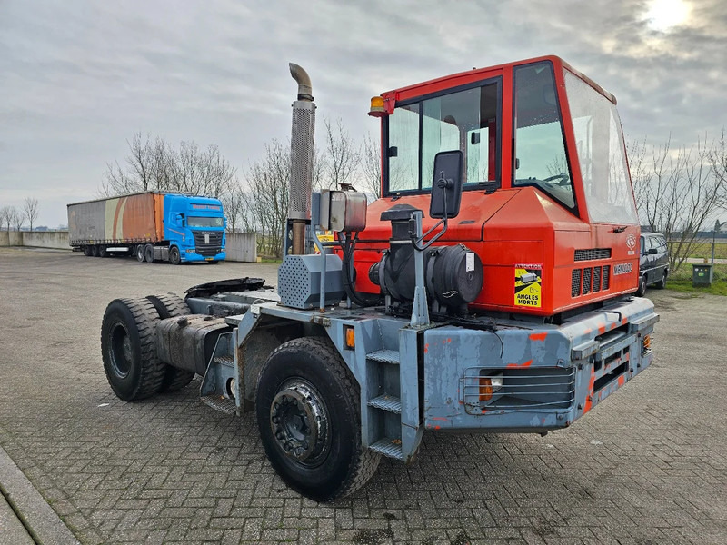 CVS-Ferrari TT2516B - Tractor de terminal: foto 3 CVS-Ferrari TT2516B - Tractor de terminal: foto 3
