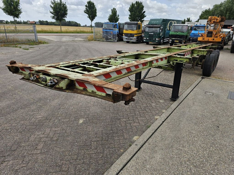 Fruehauf Steelspring - Drumbrakes - Semireboque transportador de contêineres/ Caixa móvel: foto 3 Fruehauf Steelspring - Drumbrakes - Semireboque transportador de contêineres/ Caixa móvel: foto 3