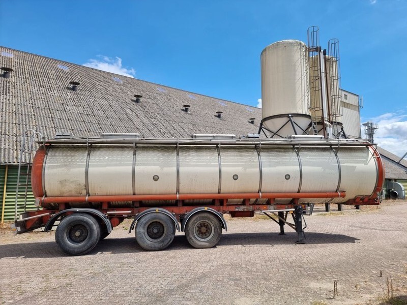 LAG Chemical - INOX - RVS - 30 m3 - 3 Comp. - Semirreboque tanque: foto 5 LAG Chemical - INOX - RVS - 30 m3 - 3 Comp. - Semirreboque tanque: foto 5