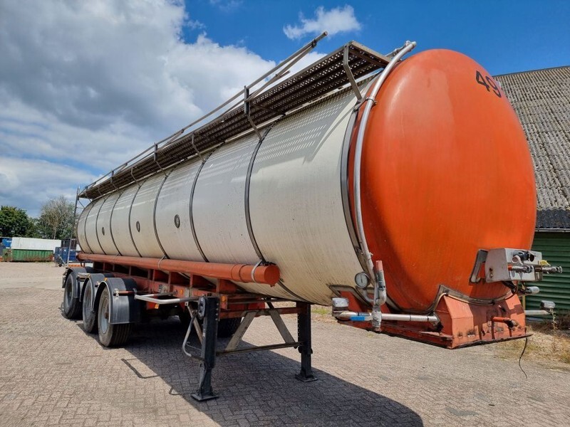 LAG Chemical - INOX - RVS - 30 m3 - 3 Comp. - Semirreboque tanque: foto 4 LAG Chemical - INOX - RVS - 30 m3 - 3 Comp. - Semirreboque tanque: foto 4
