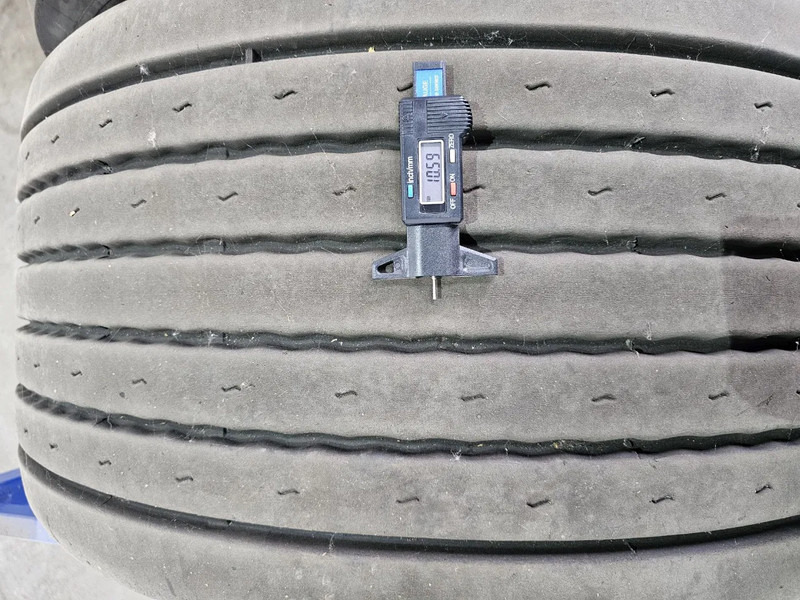 Michelin 50x 445/45R19.5 - Pneu de Caminhão: foto 2 Michelin 50x 445/45R19.5 - Pneu de Caminhão: foto 2
