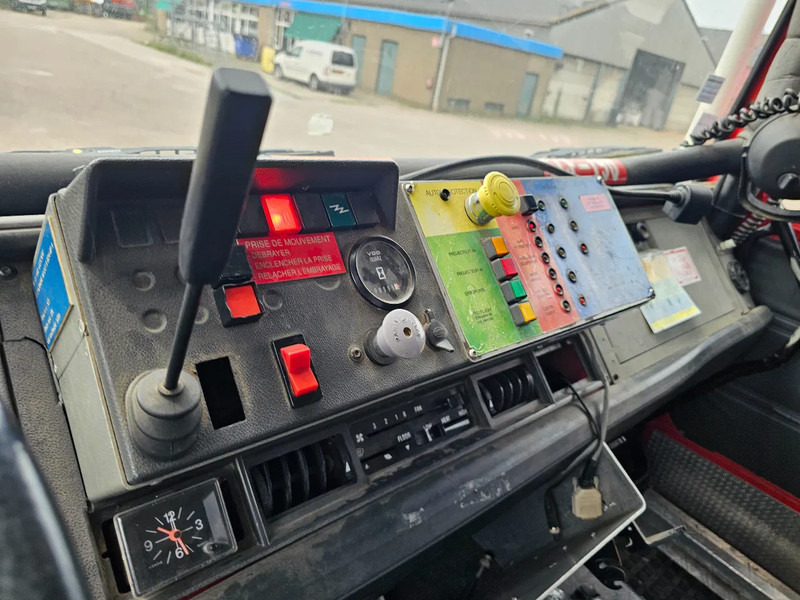 Carro de bombeiro Renault M210 Arbois 3500L: foto 12