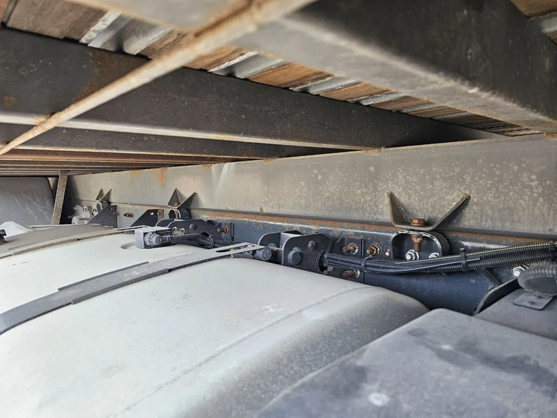 Caminhão com lona Renault Premium 270 DXI - Manual: foto 16