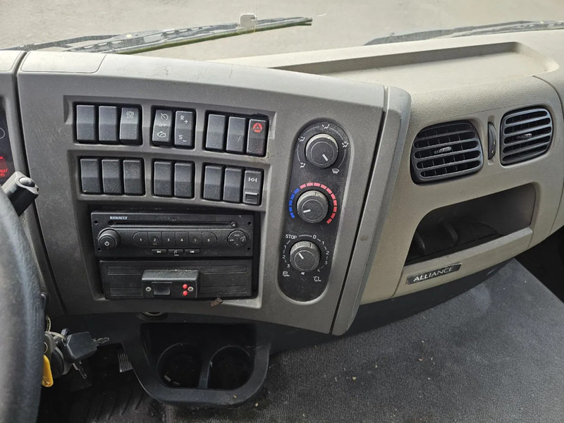 Caminhão com lona Renault Premium 270 DXI - Manual: foto 11