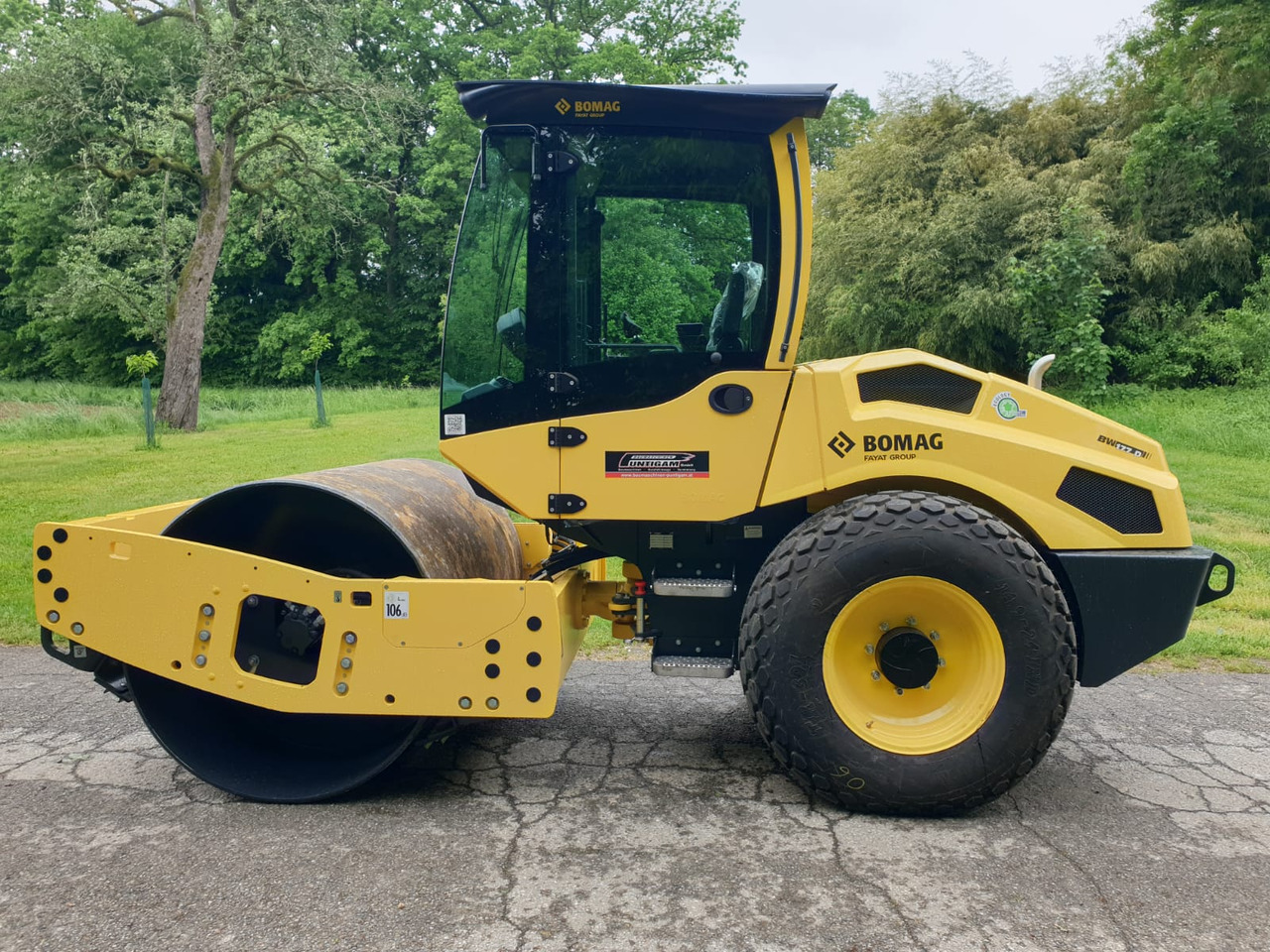 BOMAG BW 177 D-5 PL - Compactador de asfalto: foto 1 BOMAG BW 177 D-5 PL - Compactador de asfalto: foto 1